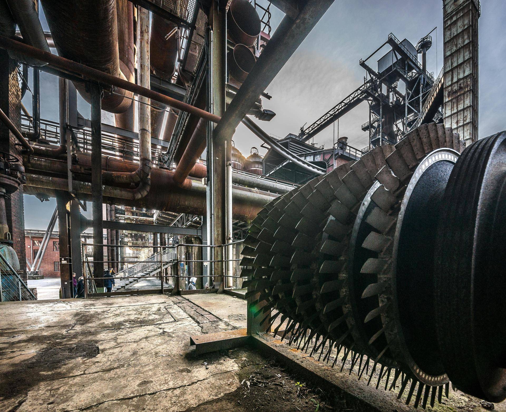 Heavy engineering