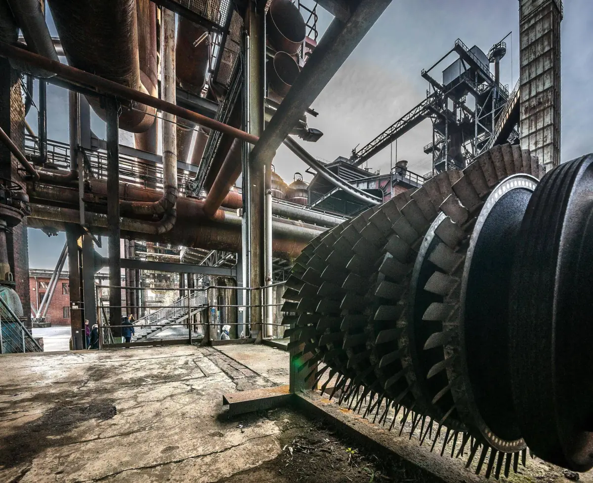 Heavy engineering